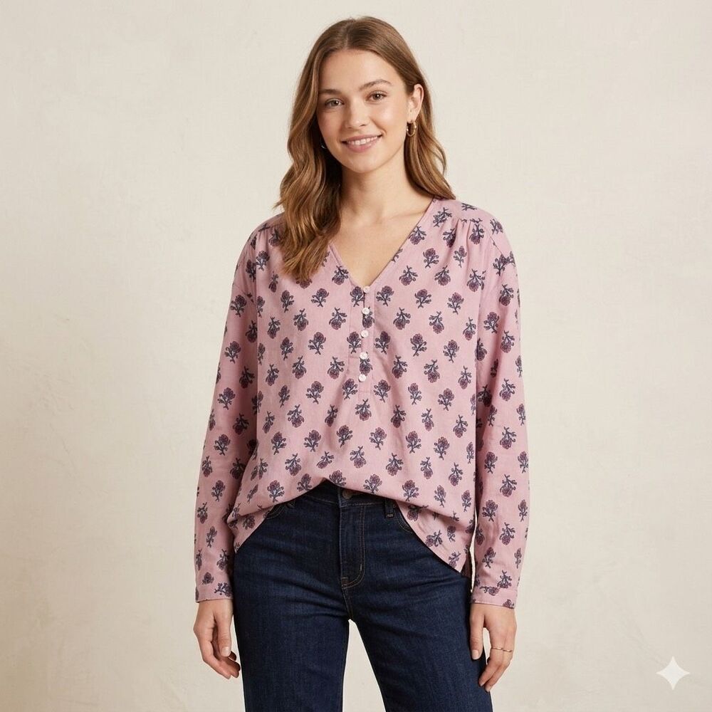 Pure Jill size M organic cotton V neck light plum top.